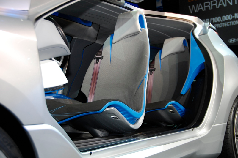 Illustration for article titled Hyundai Nuvis Concept: Hybrid Blue Drive Gives It Wings